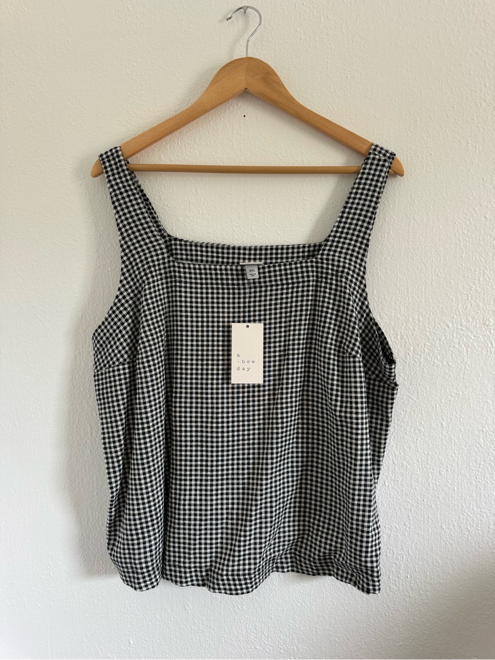 a new day NWT Black and White Gingham Square-Neck Tank Top